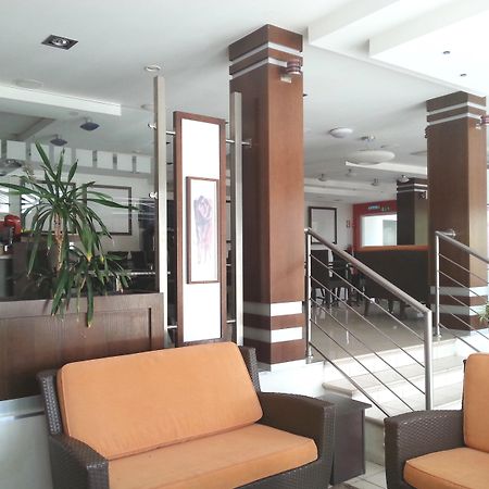 Marion Hotel Polis Екстер'єр фото